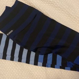 K deer stripe yoga pants